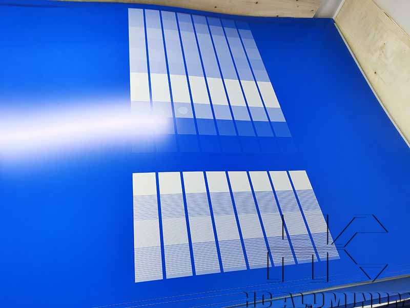 inspección de planchas CTP violetas